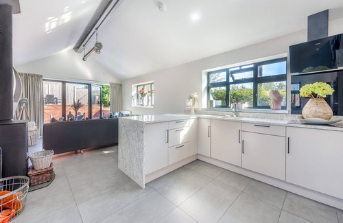 Coton in the Elms Cottage | 1 bedroom accommodation in Meriden, near Coventry