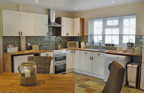 Potter Brompton Cottage | 1 bedroom accommodation in Foxholes, near Scarborough