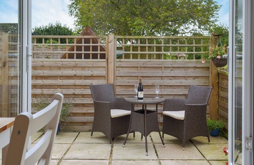 Malmesbury Cottage | 1 bedroom accommodation in Corston, near Malmesbury