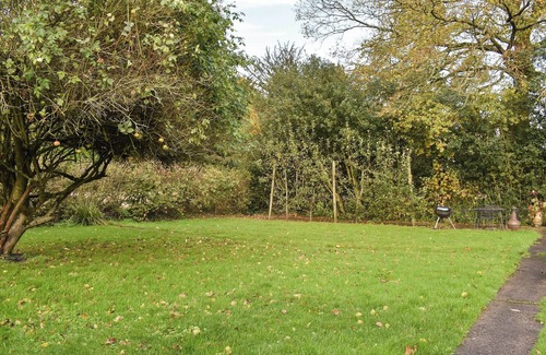 Middle Mayfield Cottage | 1 bedroom accommodation in Middle Mayfield, near Ashbourne