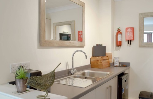 Neyland Cottage | 1 bedroom accommodation in Neyland