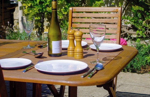 Rendcomb Cottage | 1 bedroom accommodation in Chedworth, near Cheltenham