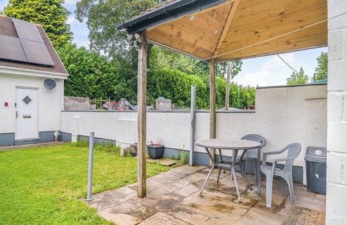 Glynneath Cottage | 1 bedroom accommodation in Glynneath, near Neath