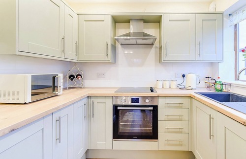 Great Hatfield Cottage | 1 bedroom accommodation in Great Hatfield, near Hornsea