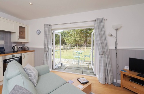Tain Cottage | 1 bedroom accommodation in Newton, near Tain