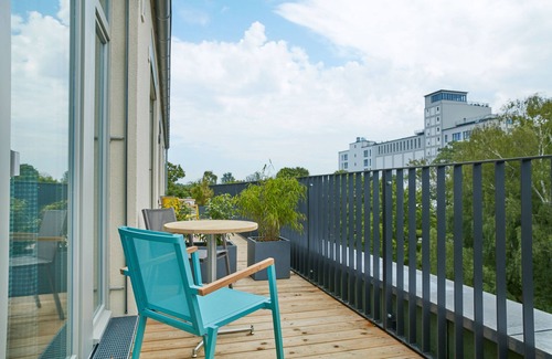 Hakenfelde Condo | 1-bedroom apartment w upscale design & balcony on the wonderful island Eiswerder