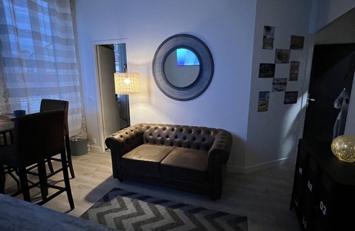 Lesparre-Medoc Apartment | 1 bedroom apartment in lesparre-mã©doc