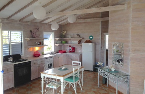 Graeme Hall Park Apartment | 1 bedroom-apartment in Charming Villa Sunlight