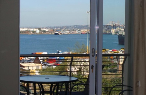 Durban Apartment | 1 Bedroom Beach Apartment Ushaka Durban