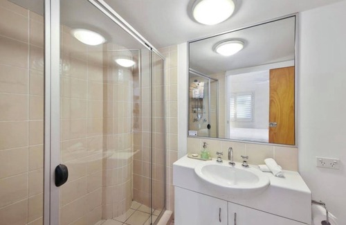 Mooloolaba Resort | 1 bedroom beachside unit Mooloolaba