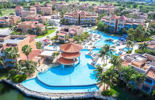 Aruba Condo | 1 bedroom condo, sleeps 4. 10 min walk to beach. Quiet Beach & Golf Resort