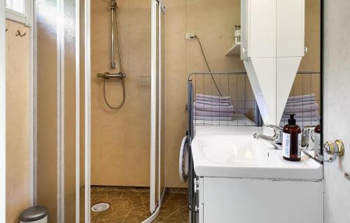 Fraena House | 1 Bedroom Cozy Home In Malmefjorden