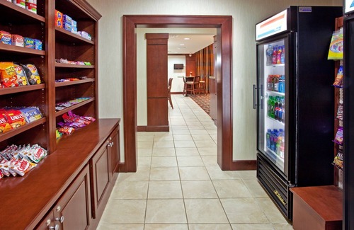 Elkhart Condo | 1 Bedroom | Free Wi-Fi + Breakfast, Indoor Pool