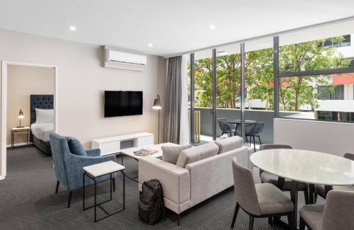 Waterloo Apartment | 1 Bedroom Modern Suite at Waterloo Sydney