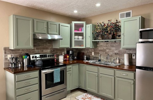 Mesilla Park House | 1 bedroom near NMSU. W/D in unit/pets welcome.