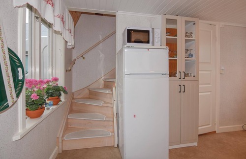 Larv House | 1 bedroom pet friendly home in Larv