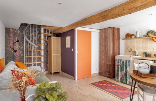 Bouglainval House | 1 Bedroom Private vacation home in Bouglainval