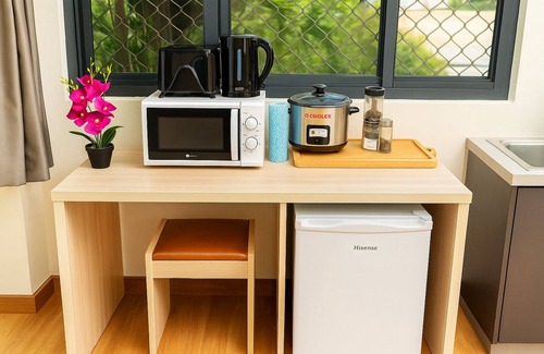 Apia Apartment | 1-bedroom Studio aprtmt with AC, WiFi, Washer,Dryer located 5min Apia, on mainrd