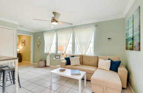 Galveston House | 1 Block to Beach Galveston Coastal Cottage