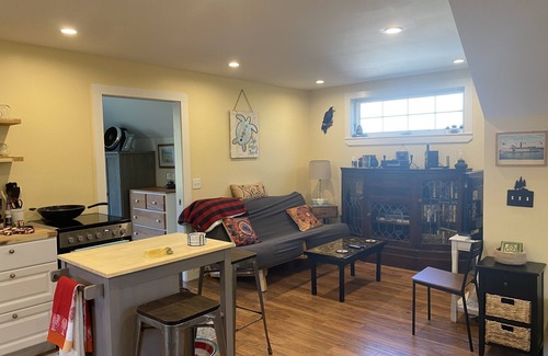 Bar Harbor Apartment | 1-BR apt 0.5-mile to Acadia National Park & 1-mile to downtown