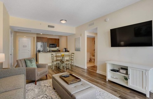 Boynton Beach Condo | 1 BR King- Rooftop Pool close to beach Casa Costa