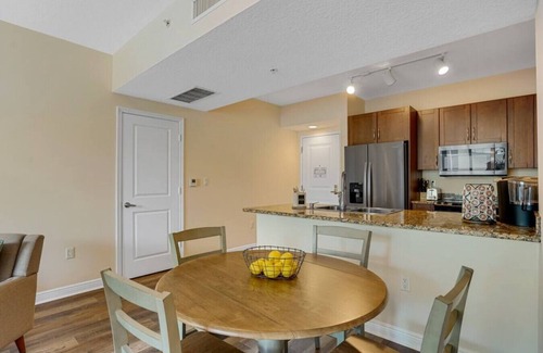 Boynton Beach Condo | 1 BR King- Rooftop Pool close to beach Casa Costa