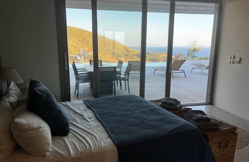 Milopotas Villa | 1 Br Private Couples Mylo Villa No Living Room Close to Mylopotas Beach