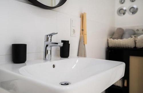 Ruedesheim am Rhein Apartment | 1 BR Studio - Zentral - Wifi - Kaffee - Netflix
