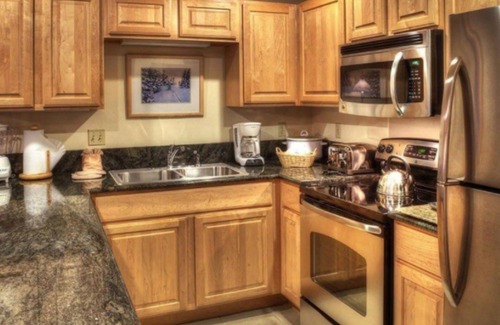 Four O'Clock Condo | 1 BRM luxury SKI-IN condo. Amenity rich resort. Avail for Spring Beak 3/29- 4/5