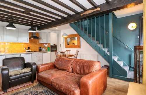 Louth Cottage | 1 Eastview