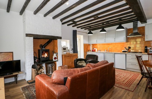 Louth Cottage | 1 Eastview
