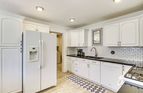 Rivergrove House | 1 Mi to BYU: Poolside Paradise in Provo!