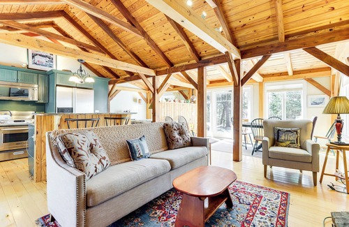 Ledyard Apartment | 1 Mi to Foxwoods Casino: Couple's Retreat w/Patio