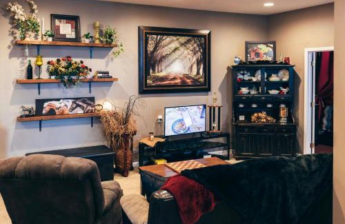New Holland Apartment | 1 Mi to Shops and Eats on Main St New Holland Abode