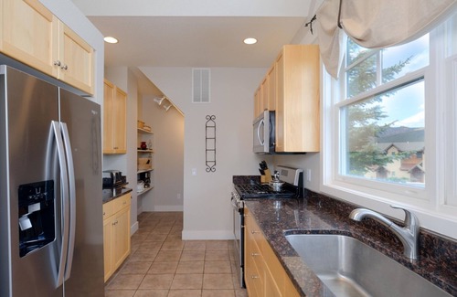 Saddle Ridge House | 1 of a Kind Slopeside Saddle Ridge! Luxury 4BR+Bonus Rm, Hot Tub, Lone PeakViews