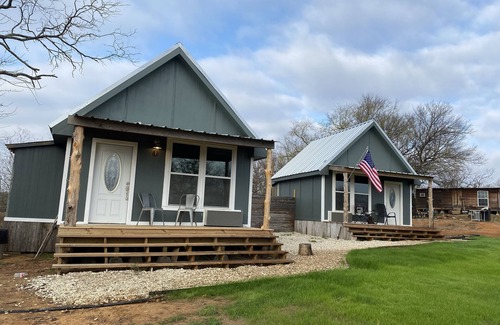 Whitney Cottage | #1 Tiny LIL Luv Shack ⚜ Whitney | Same Day Bookings