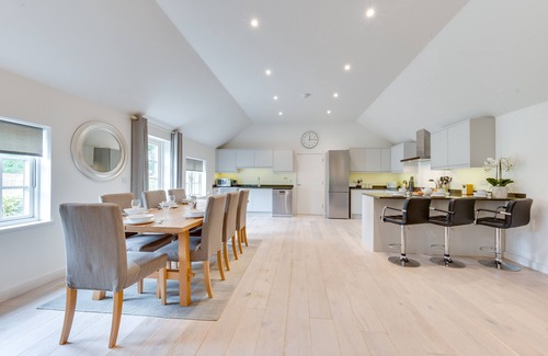 Saxmundham House | 1 Wadd Cottages - Three Bedroom House, Sleeps 6