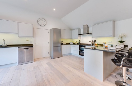Saxmundham House | 1 Wadd Cottages - Three Bedroom House, Sleeps 6