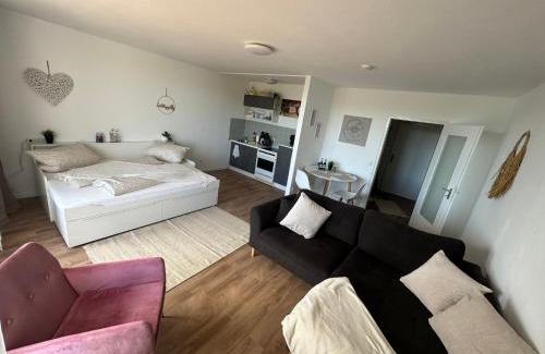 Jakobshof Apartment | 1 Zimmer Wohnung mit Balkon und Küche