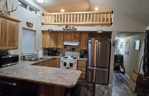 Nye House | 10-7 River Cabin