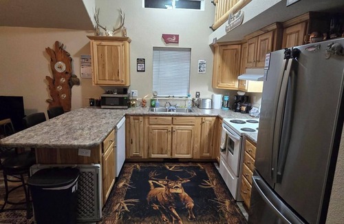 Nye House | 10-7 River Cabin