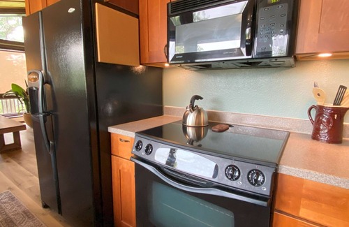 Booneville Cabin | 10-Acre Adventure Lodge w/River Valley View on 10 Acres - Cozy/Romantic/Family