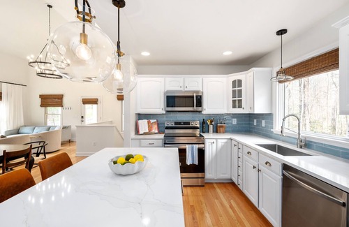Reva Cabin | 10-Acre, Dog-Friendly House Near Mtns & Wineries, Sleeps 8