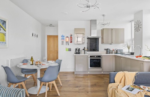 Torcross Apartment | 10 At The Beach, Torcross - an apartment that sleeps 6 guests in 2 bedrooms