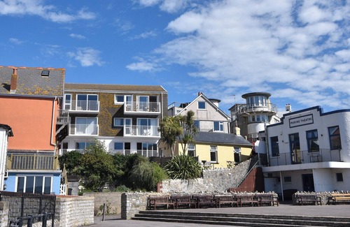 Lyme Regis Cottage | 10 Bay View Court