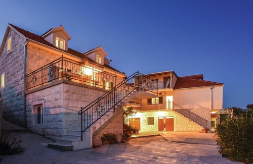 Kucice House | 10 bedroom beautiful home in Kucice