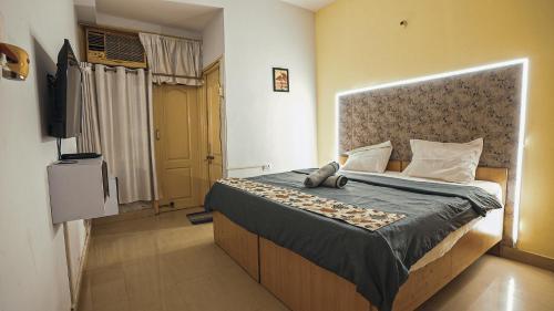 Sigra Apartment | 10 Ideal Luxury Stay AC 2BHK