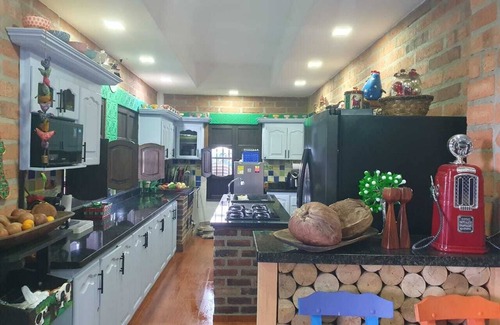 Rionegro House | 10 min Internal Medellin Airport. House Finca family-friends meetings