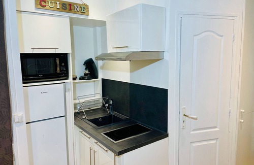 Suresnes Apartment | 10 minutes from La Défense and 20 minutes from Paris or Rolland Garros