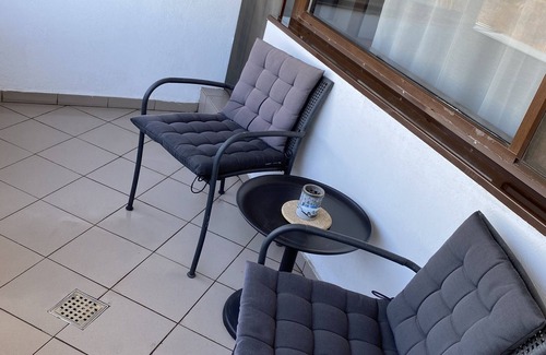 Sector 1 Apartment | 10 minutes from the airport, 10 minutes from city center